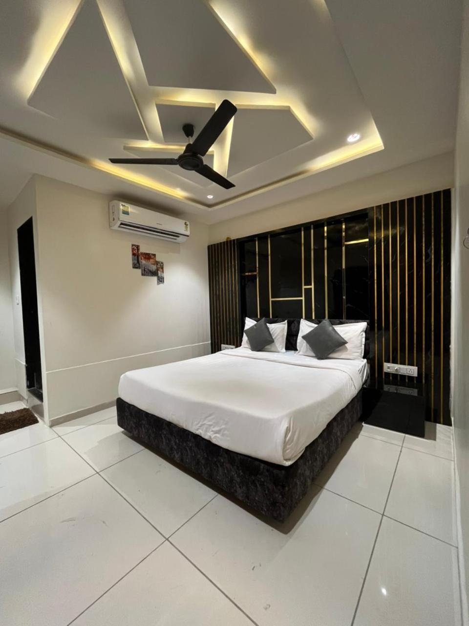 Prime View Hotel Ahmedabad Habitación foto